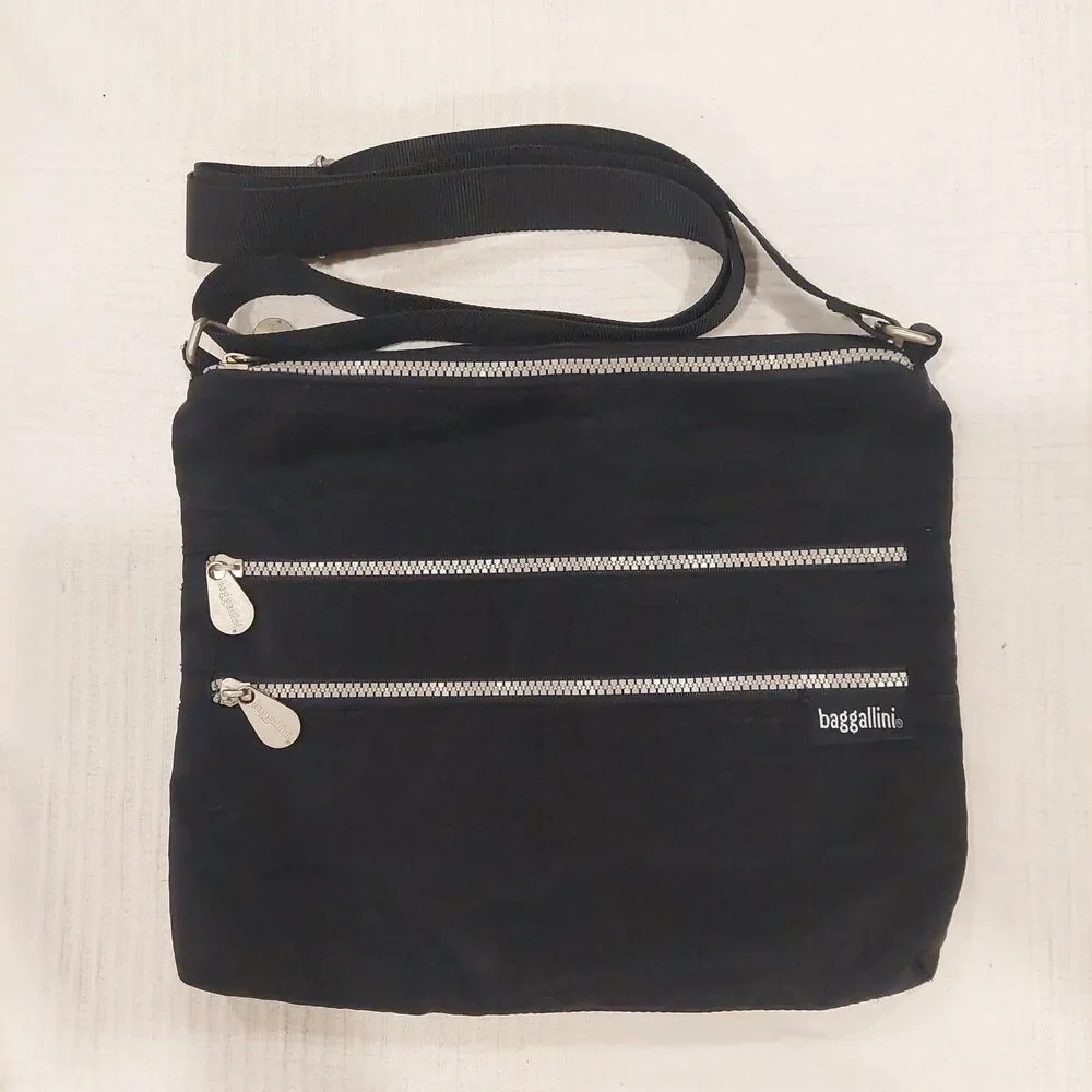 Baggallini Black Nylon Triple Zip Crossbody Bag Purse EUC